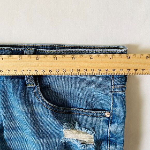 Arizona Jean Co Womens‎ Blue Denim Stretch Distressed Shorts Sz 11 - Picture 7 of 10